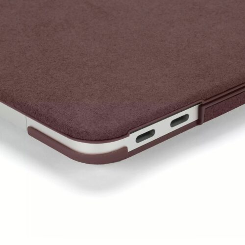 เคส Incase รุ่น Textured Hardshell in NanoSuede - Macbook Air 13" with Retina Display (2018/2019) - สี Merlot - Image 7