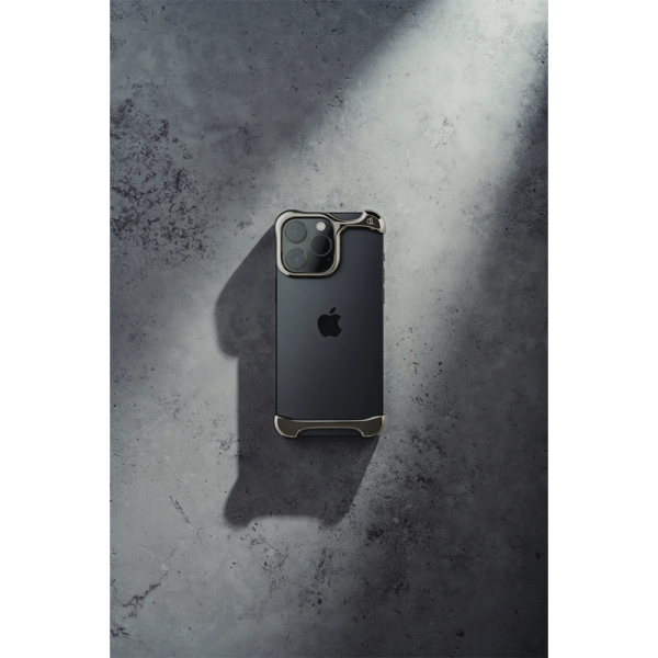 Arc รุ่น Pulse Aluminum - เคส iPhone 16 Pro - สี Polished Graphite