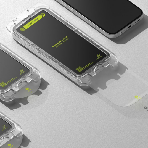 Ringke รุ่น Easy Slide Temper Glass - ฟิล์มกระจก iPhone 16 Pro (ฟิล์ม 2 แผ่นพร้อมอุปกรณ์ติดตั้ง) - Image 4