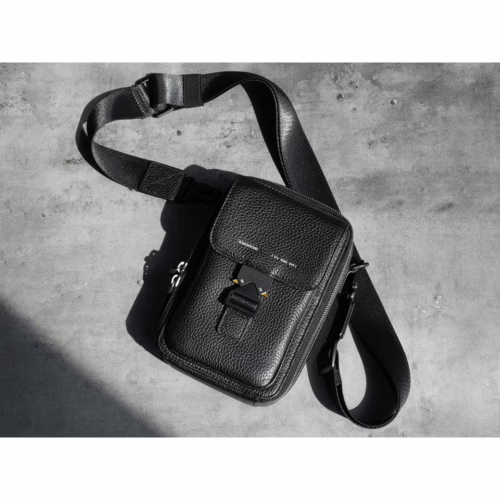 GRAMS(28) รุ่น 173 Vertical Sling (Pebbled Leather) - กระเป่า - สี Black - Image 6