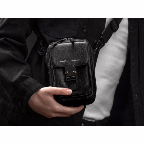 GRAMS(28) รุ่น 173 Vertical Sling (Pebbled Leather) - กระเป่า - สี Black - Image 9