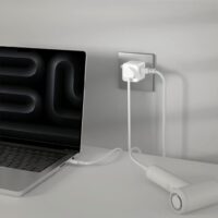 Momax หัวแปลงปลั๊กไฟ รุ่น 1‑World AC 2 ช่อง พร้อมระบบกันไฟ รองรับสูงสุด 2500W - สี White